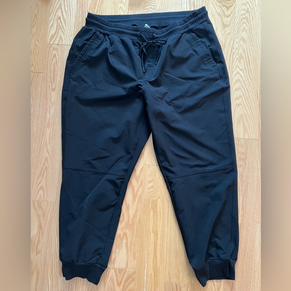 Old Navy Activewear Joggers in black